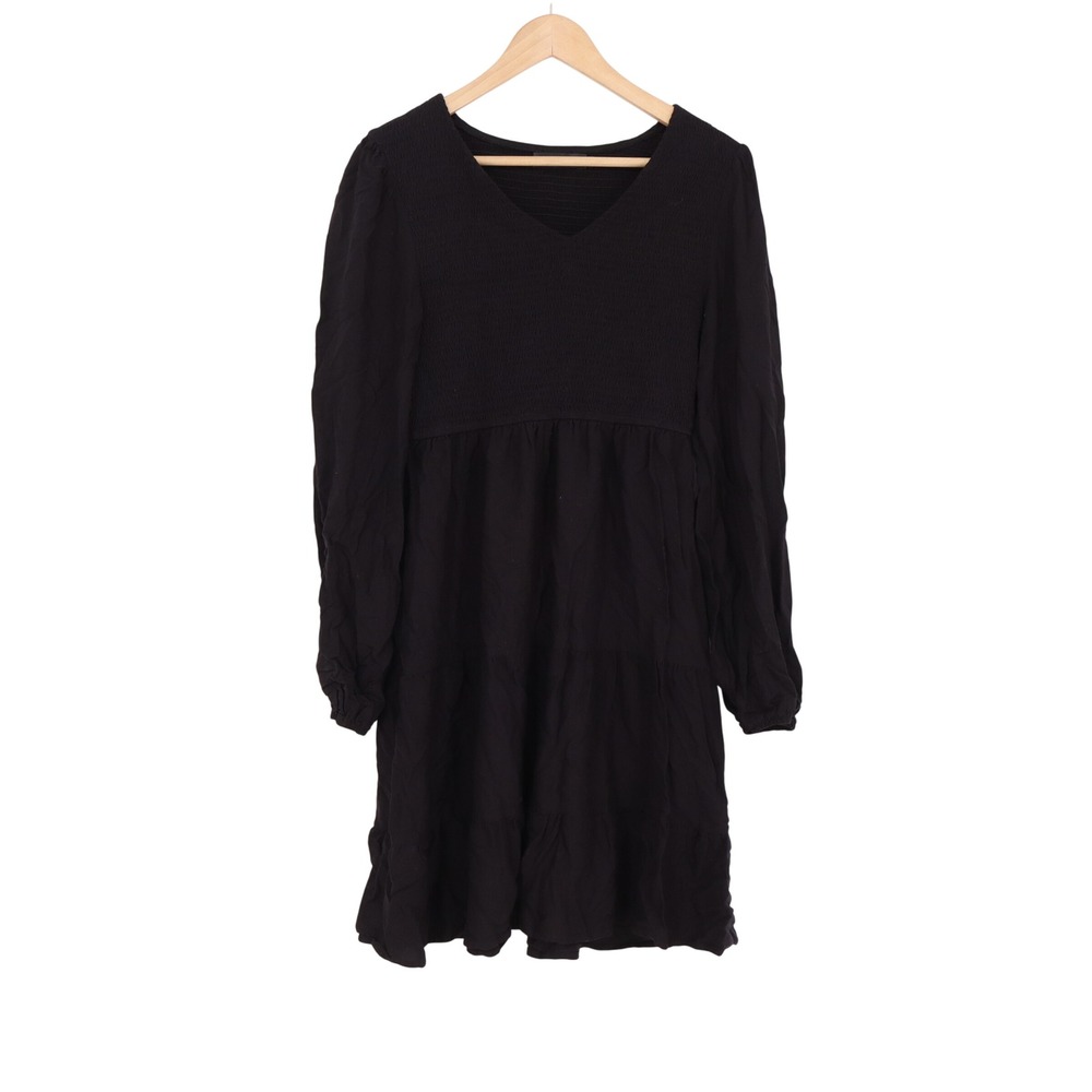 ZESICA Dress Womens M Smocked Tiered Mini Black V-Neck Long Sleeve Excellent
